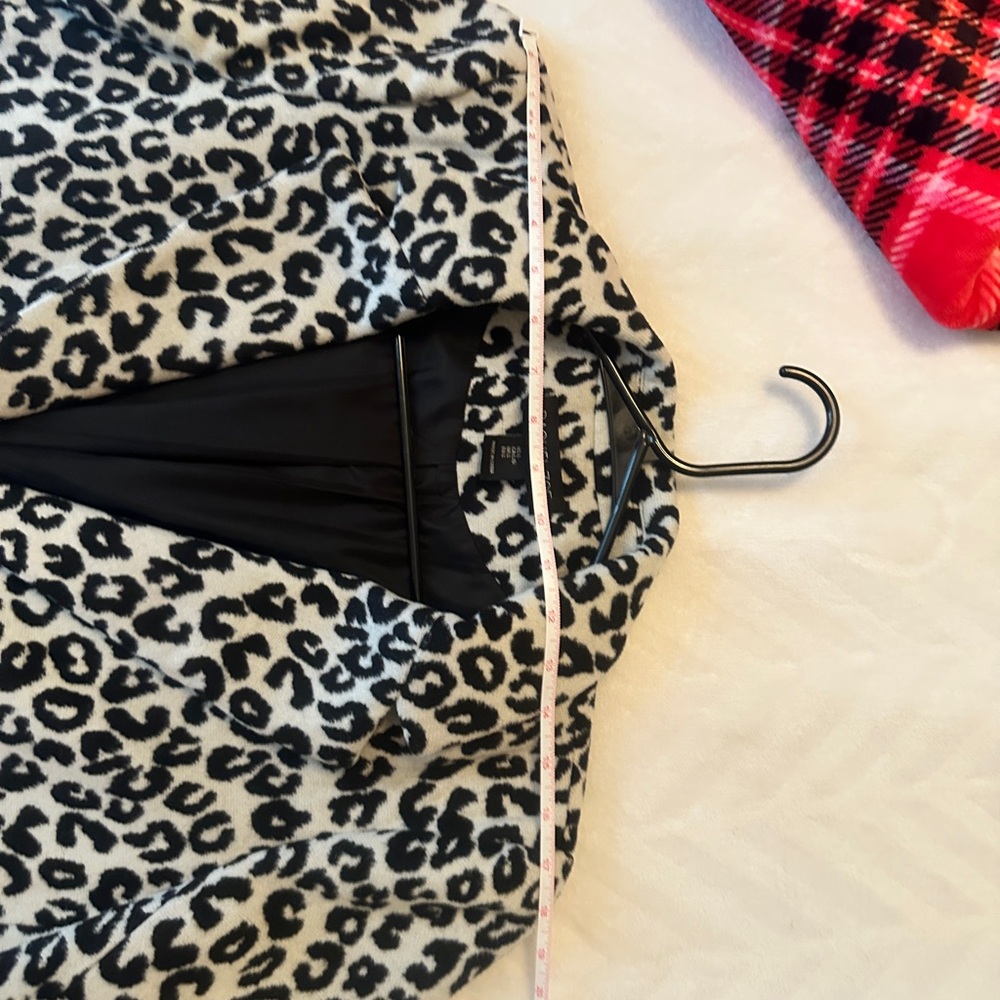 Rachel Zoe Los Angeles New York Long Coat Animal Print Size Large Women’s NWT - Picture 8 of 9